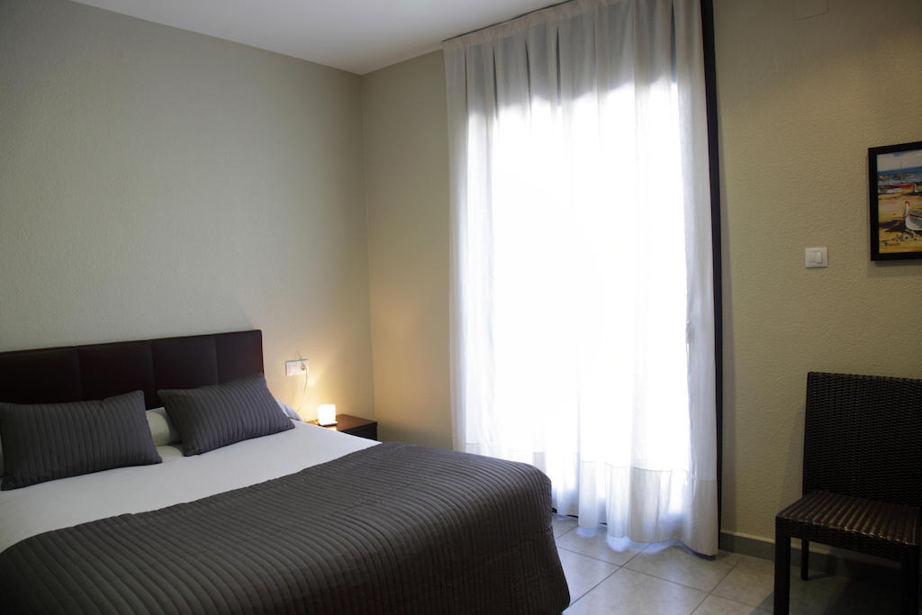 Hostal Portofino Arenys de Mar Ruang foto
