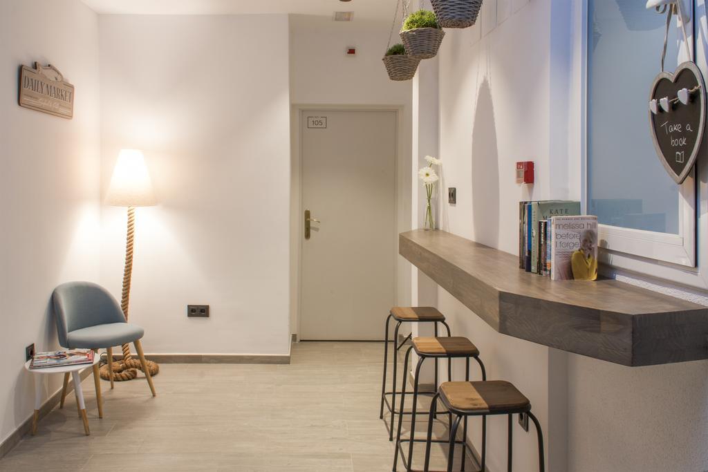 Hostal Portofino Arenys de Mar Bagian luar foto