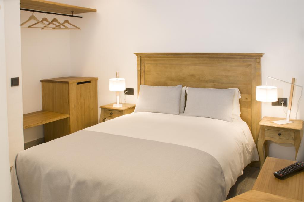 Hostal Portofino Arenys de Mar Bagian luar foto