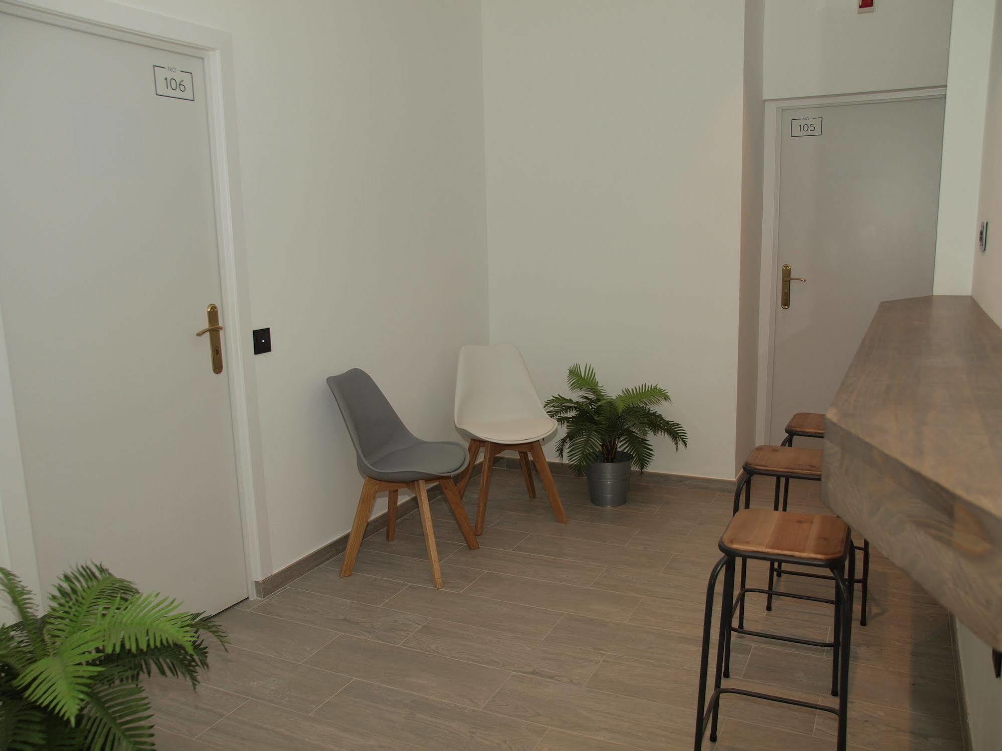 Hostal Portofino Arenys de Mar Bagian luar foto